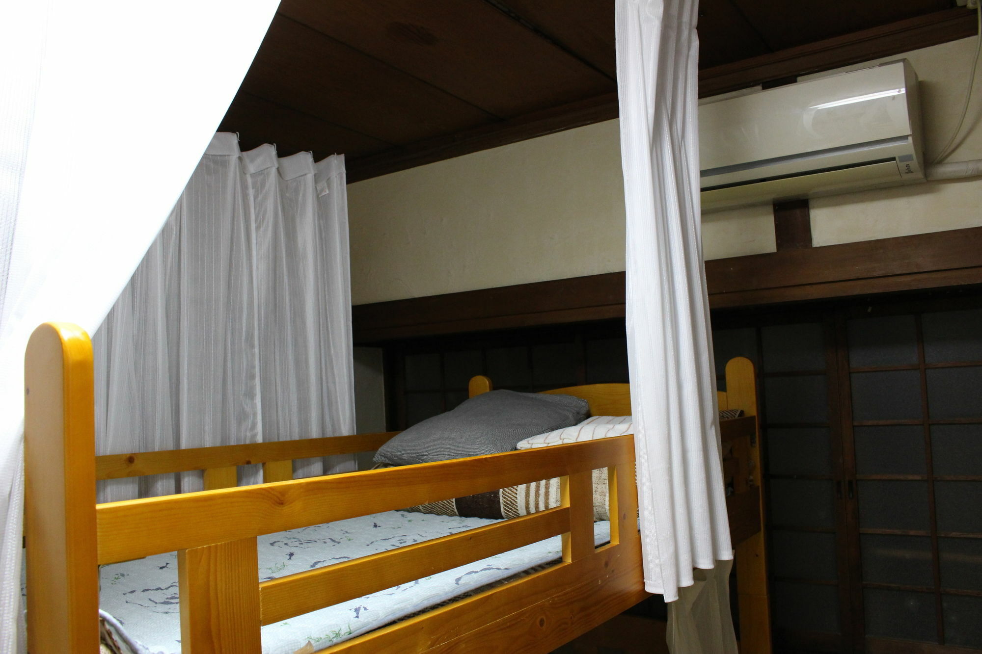 Gomaharu Guesthouse Osaka Exteriör bild