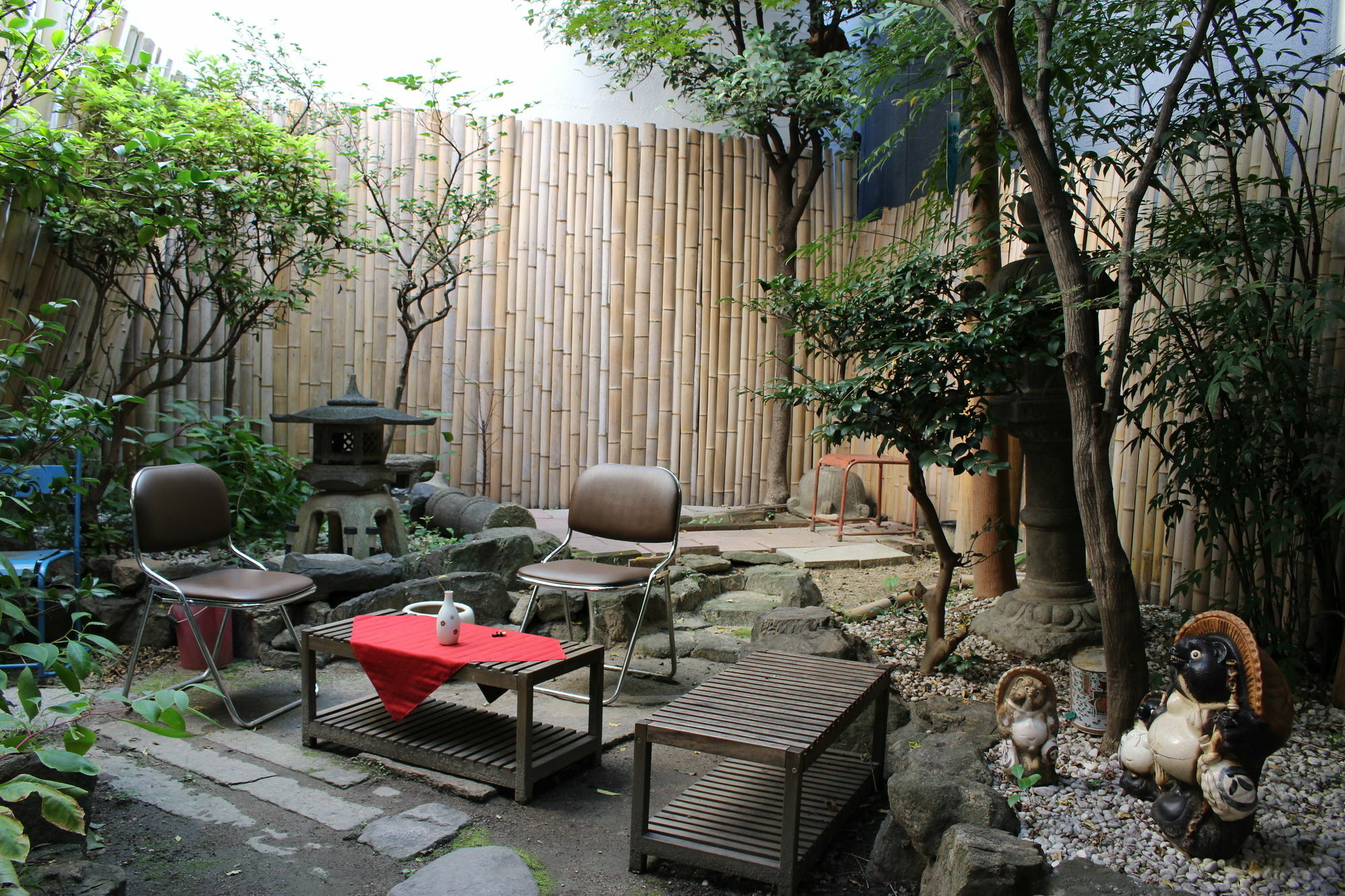 Gomaharu Guesthouse Osaka Exteriör bild