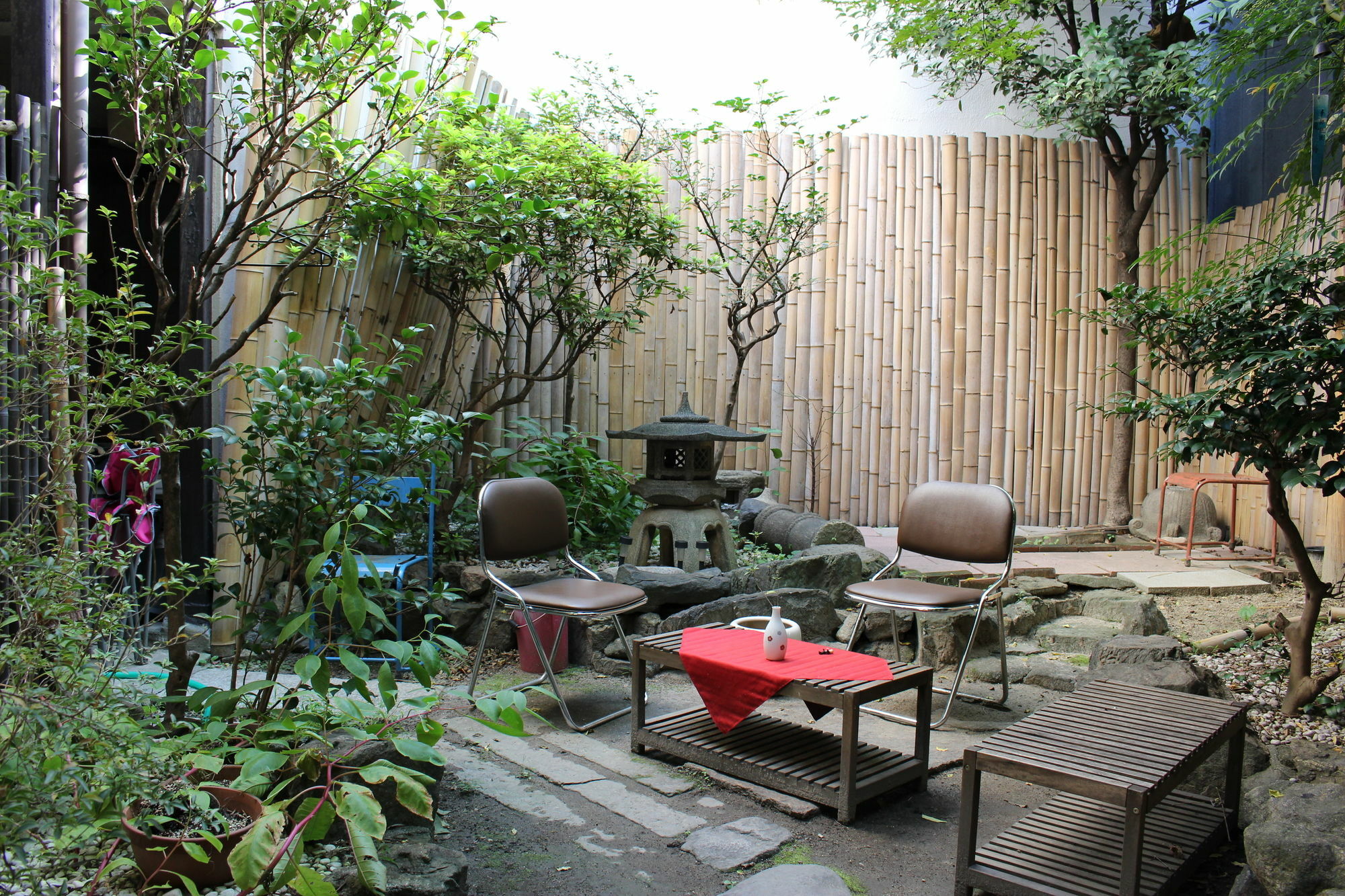 Gomaharu Guesthouse Osaka Exteriör bild